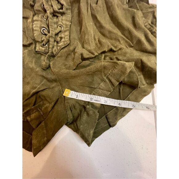 Chasor women’s shorts medium NWT army green - Picture 5 of 6